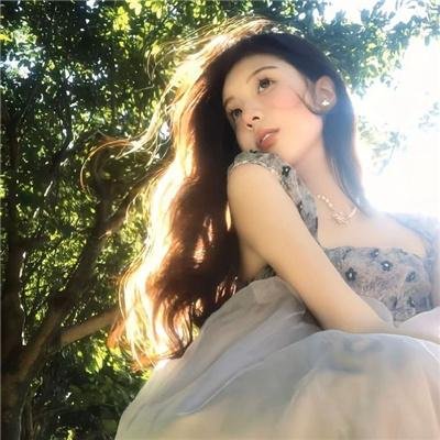 艳后多情 在线观看